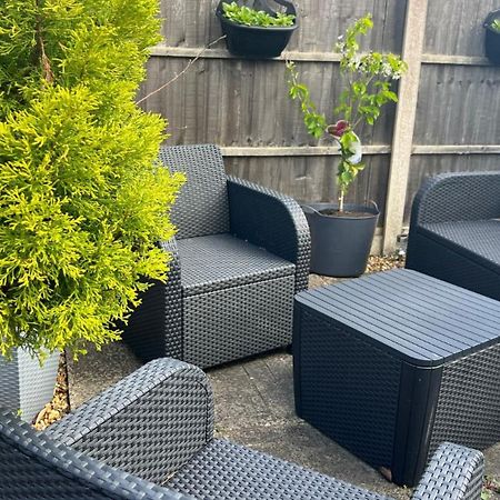 Double Room In Great Barr Near M5 - M6 - Parking - Tv Bed-Garden Birmingam Exterior foto