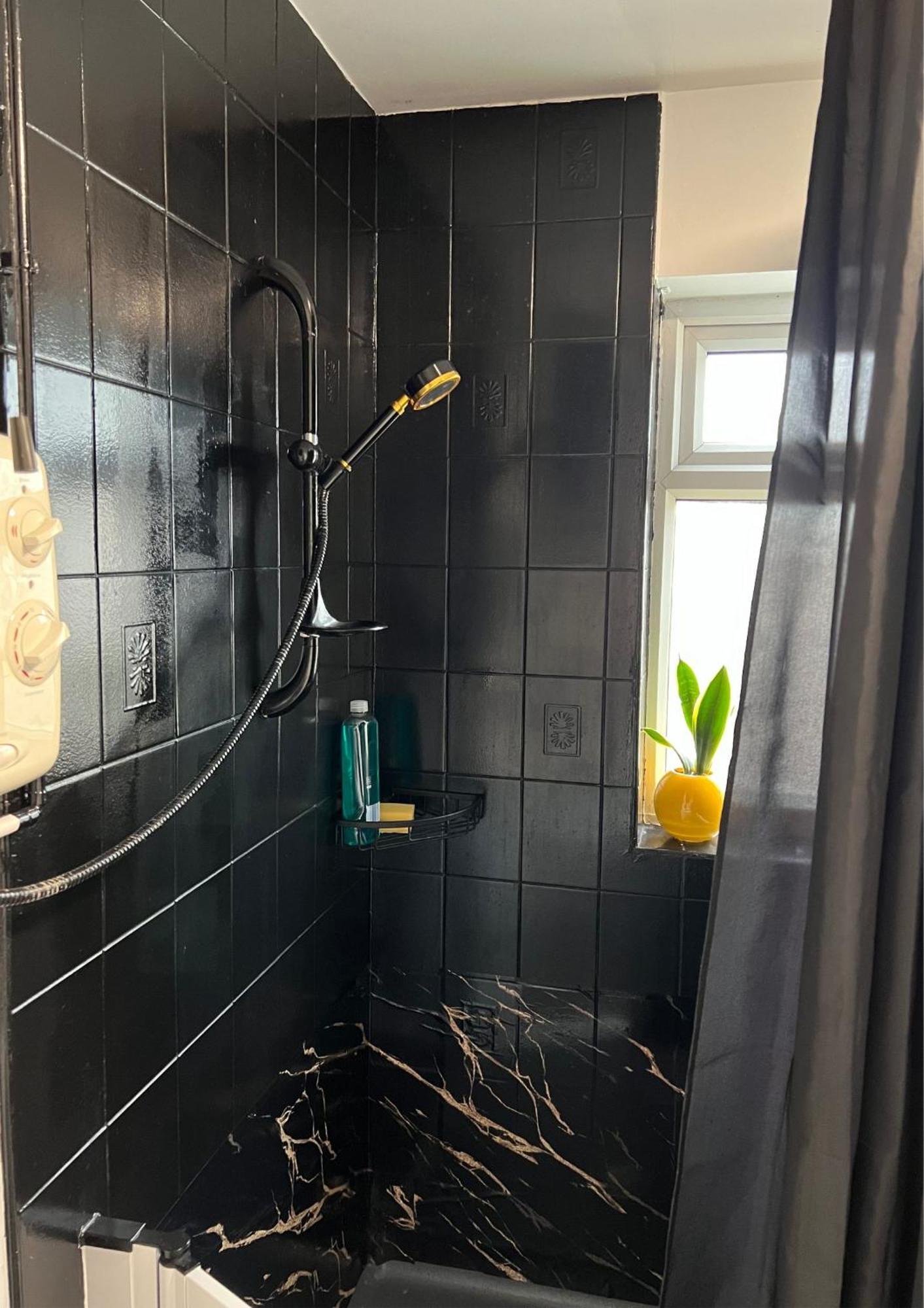 Double Room In Great Barr Near M5 - M6 - Parking - Tv Bed-Garden Birmingam Exterior foto