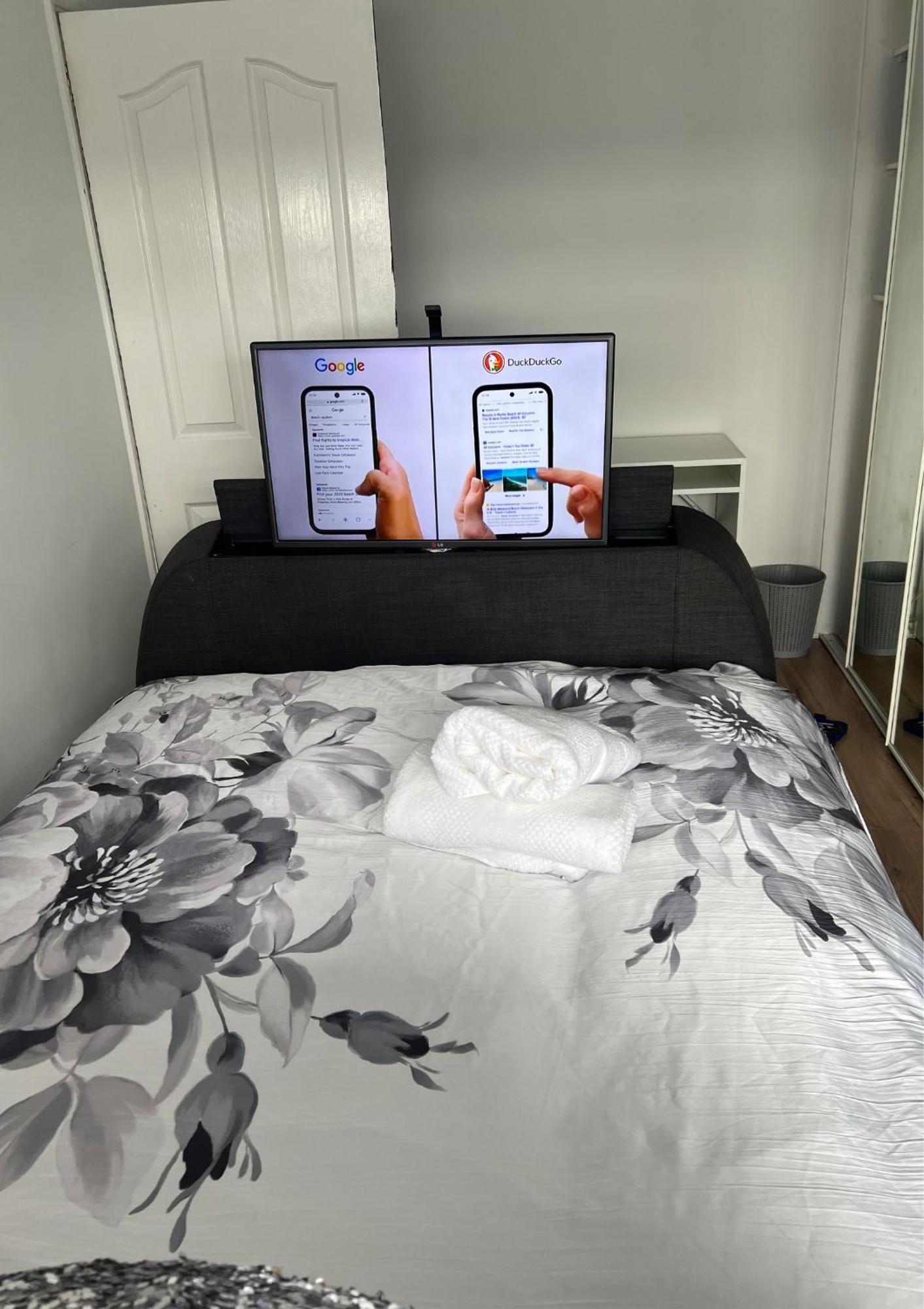 Double Room In Great Barr Near M5 - M6 - Parking - Tv Bed-Garden Birmingam Exterior foto